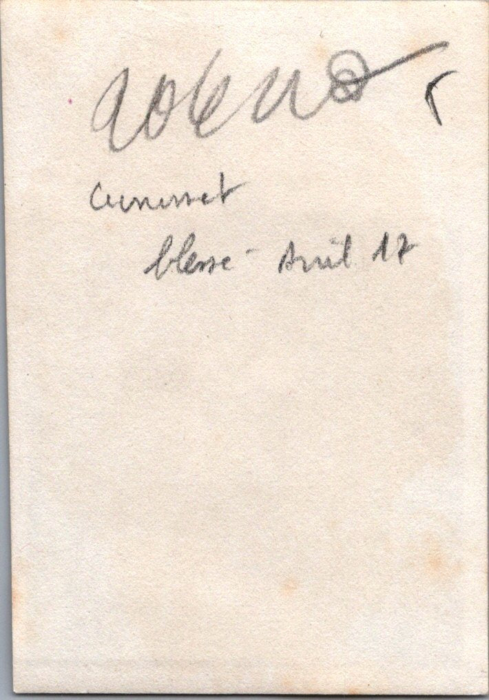 2 photos officier blessé avril 1917 Chemin des Dames 8,5x6 cm