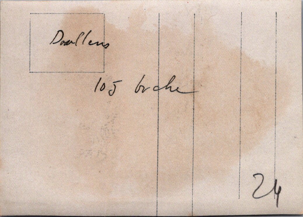 photo canon de 105 Boche à Doullens 8,5 x 6 cm