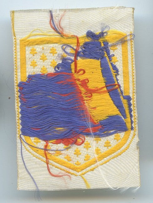 petit écusson drapeau français et croix de lorraine