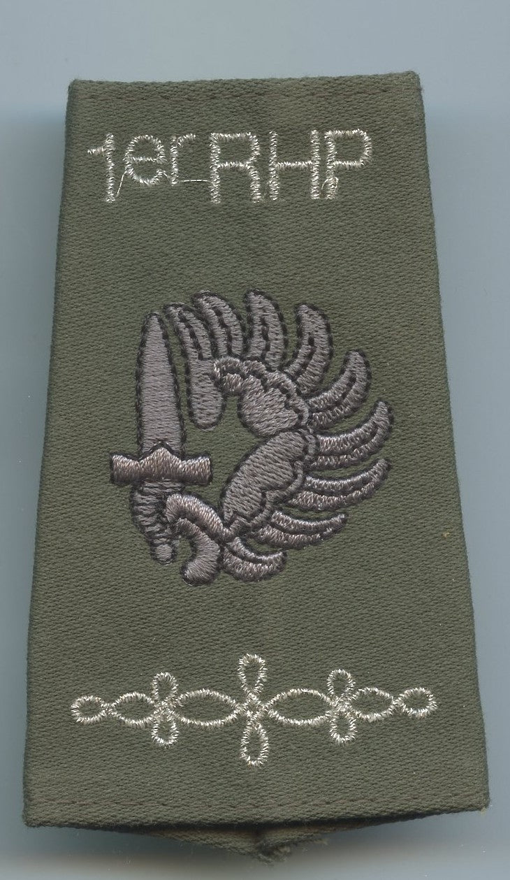 passant d'épaule du 1°RHP parachutistes