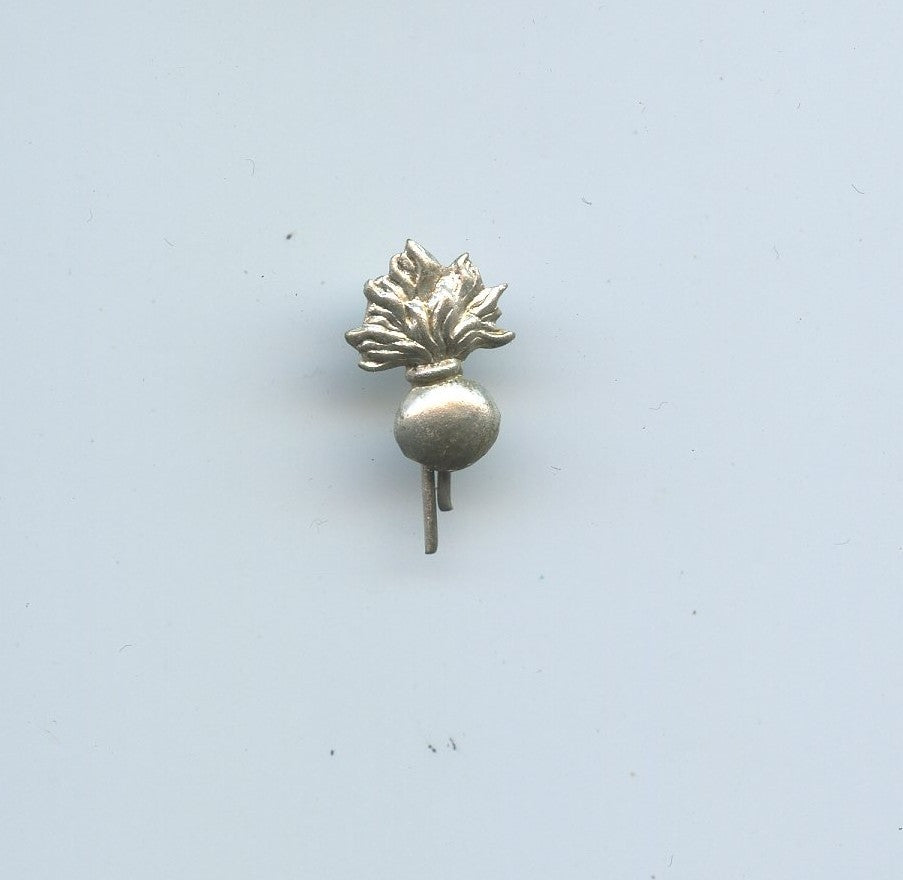 grenade argentée pour médaille de la gendarmerie 15x10 mm