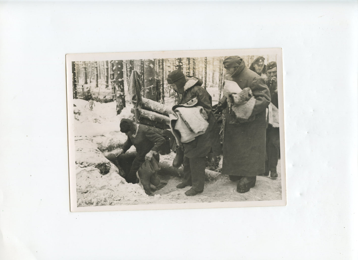 grande photo de la Waffen SS sur le front russe 1942 18x13 cm