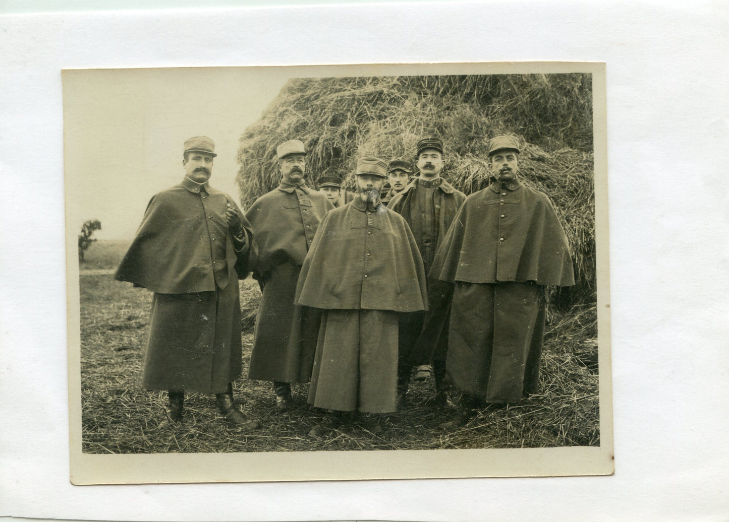 photo officiers devant Cagna NE de Baconnes Champagne 1915, 44°RAC 115x90mm