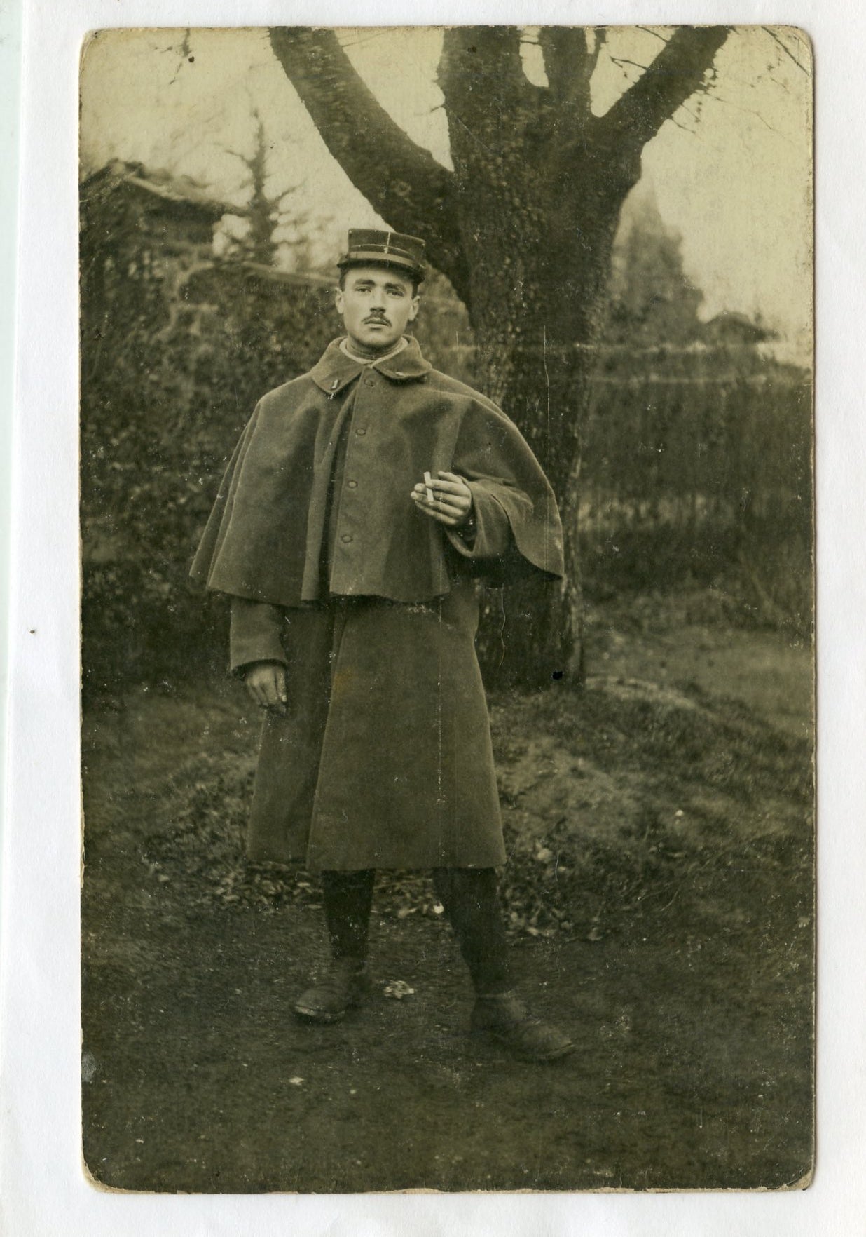 photo d'un soldat de l'aérostation 1915 manteau à rotonde