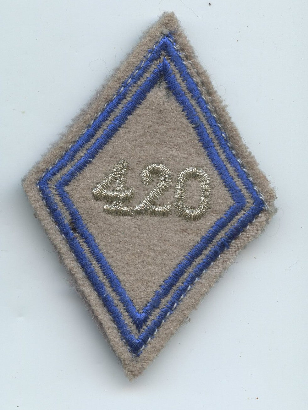 losange cadre du 420° BCS unité parachutiste du matériel avec crochets