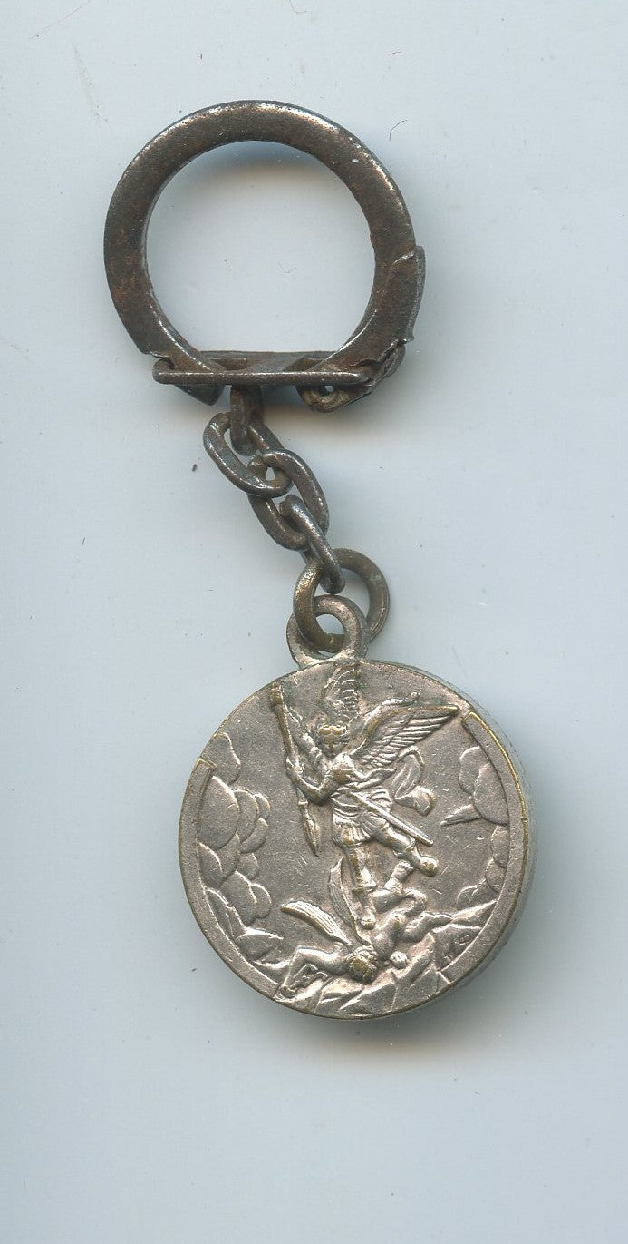porte clé des parachutistes Saint Michel années 60