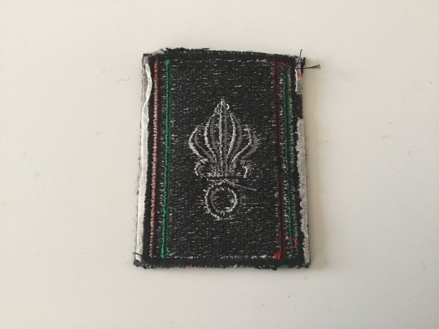 Actuel : ecusson de bras commandement de la Légion Etrangère