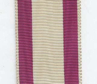 Pologne : ruban croix de la bravoure 1939-45 , 37mm de large, 13 cm de long