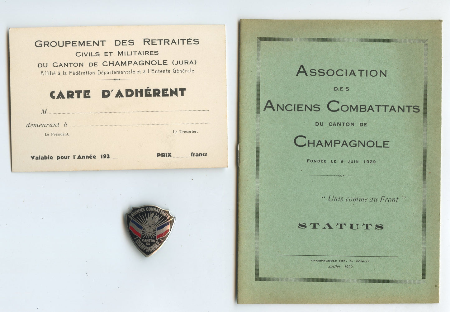 ensemble carte insigne et fascicule des anciens combattants de Champagnole Jura 14-18