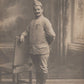 carte photo d'un poilu mitrailleur décoré 1914-1918 à priori 13°RI