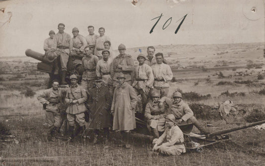carte photo artilleurs du 115° devant leur canon vers 1920-30