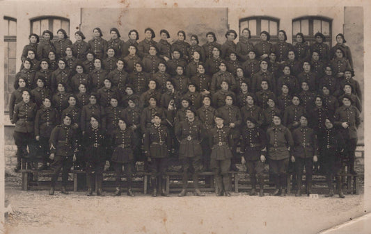 carte photo chasseurs du 1°BCP avec fanion années 20-30