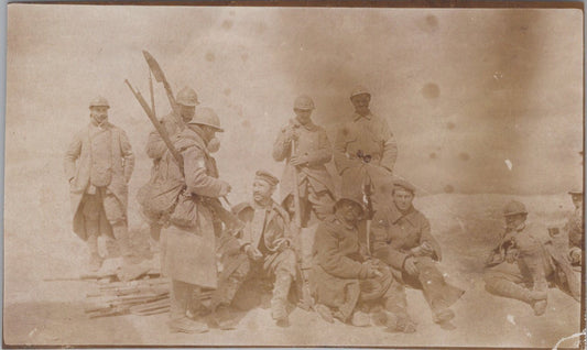 photo de soldats français et prisonniers allemands 1914-1918 11 x 6,5 cm