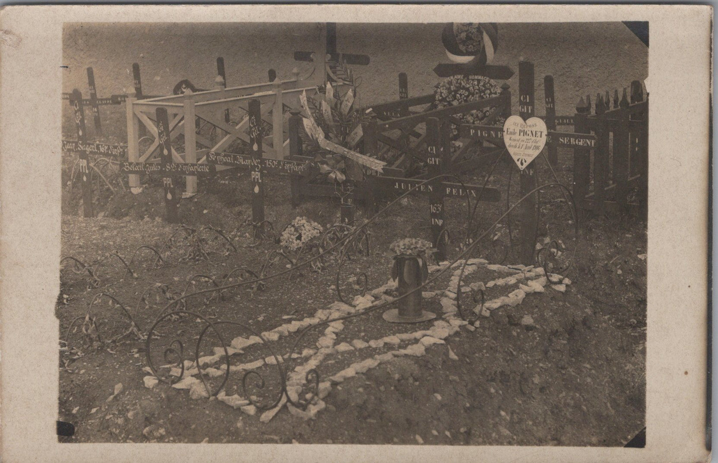 tombe de soldats français à Froidos Argonne  octobre 1916