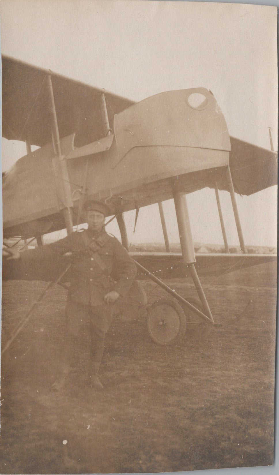 8 photos avions au camp d'aviation Français Salonique 1914-1918