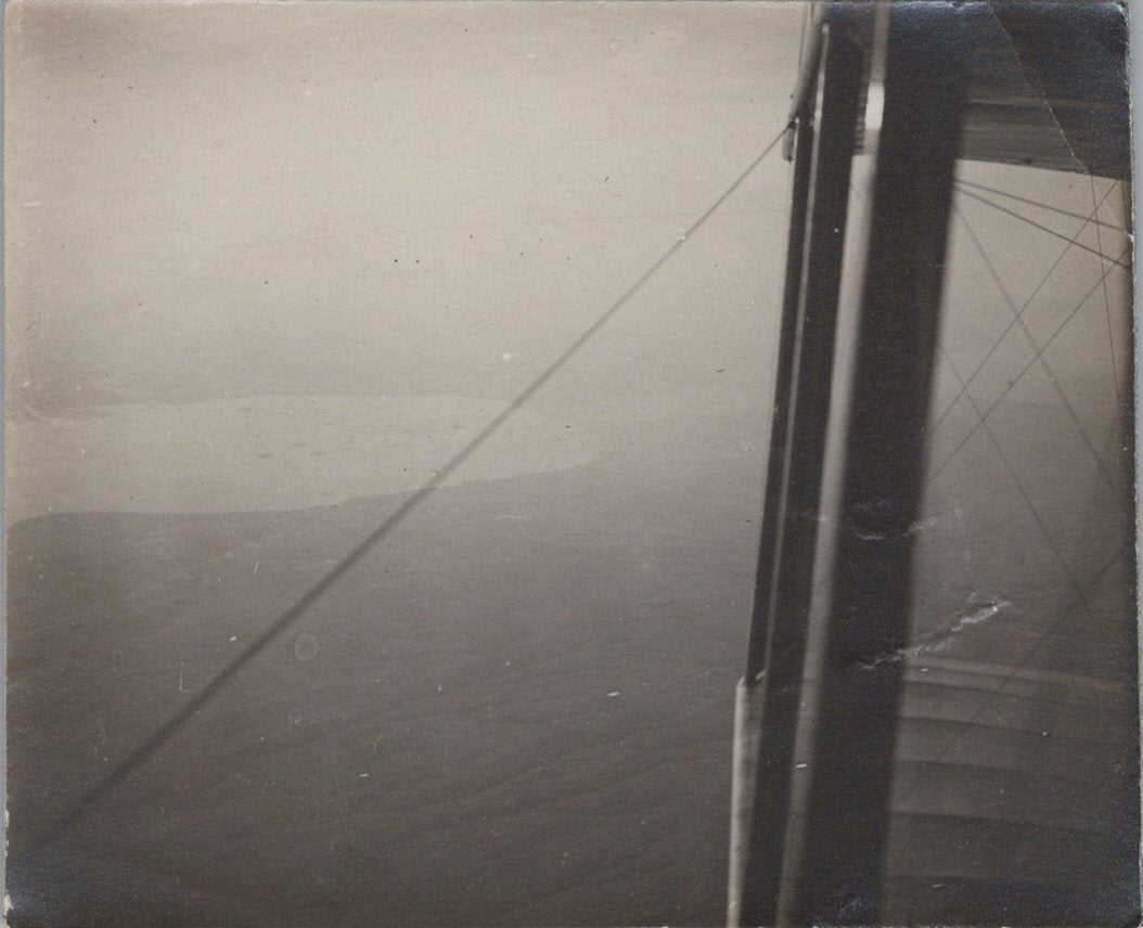 13 photos vues aériennes de Salonique et bateaux dans la rade 1914-1918 format environ 8x7 cm