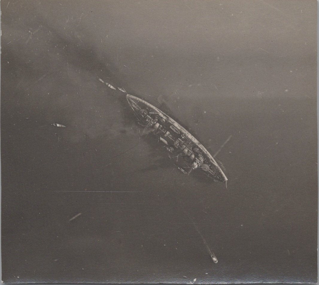 13 photos vues aériennes de Salonique et bateaux dans la rade 1914-1918 format environ 8x7 cm