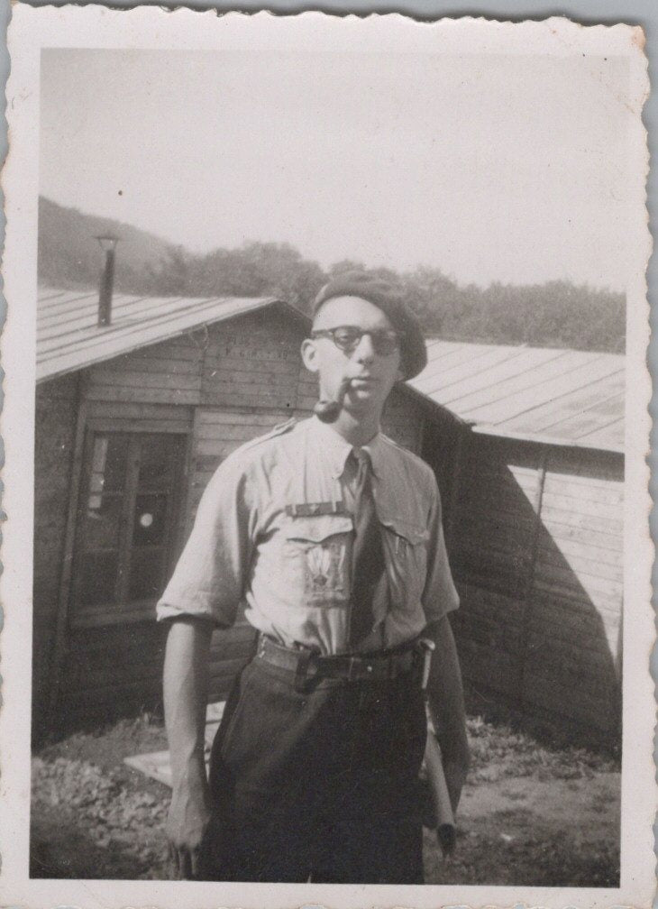 photo d'un jeune des chantiers de jeunesse nominative Garnier 1943 8,5 x 6 cm