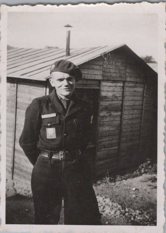 photo d'un jeune des chantiers de jeunesse nominative Bricourt 1943 8,5 x 6 cm