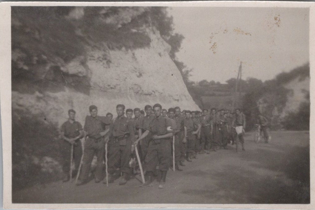 photo chantiers de jeunesse classes à pied Lapleau 8,5 x 5,5 cm