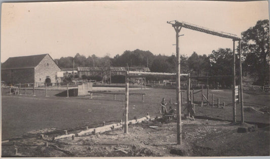 photo chantiers de jeunesse terrain de sport Lapleau 10 x 6 cm