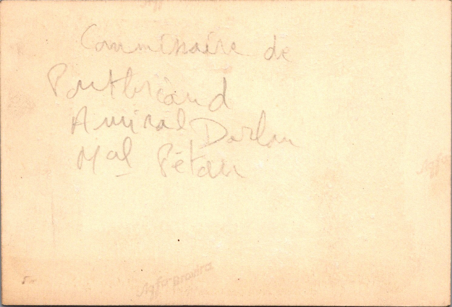 photo chantiers de jeunesse avec Petain 12,5x9 cm
