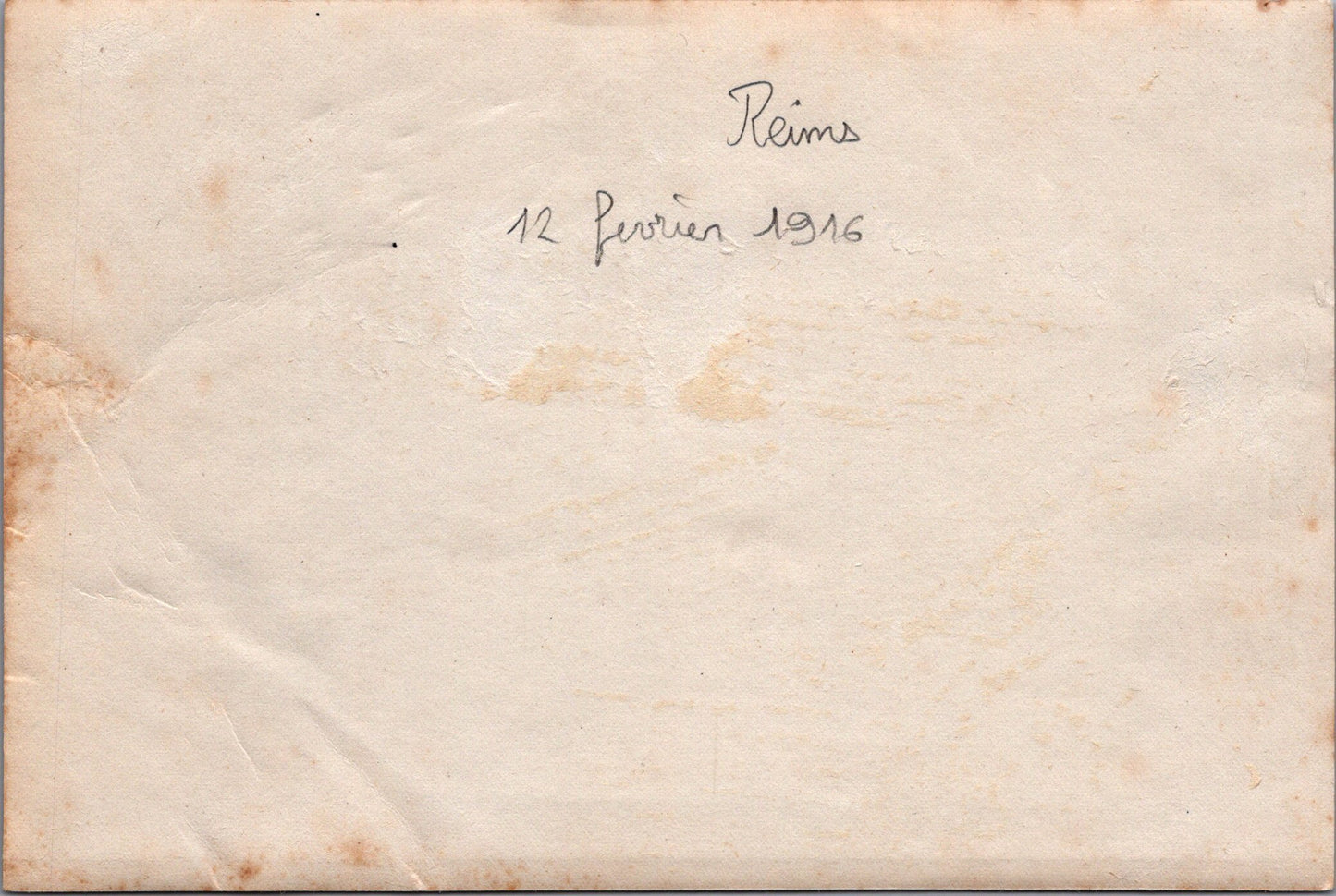 grande photo ambulance de la SSBM, croix rouge, Reims 12 février 1916 17x11,5 cm