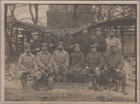 photos poilus du 16°RI devant obus capote poiret 12x9 cm
