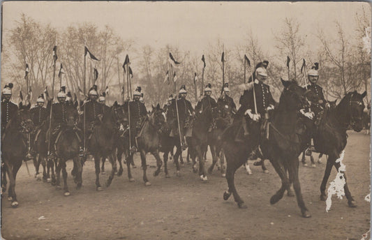 carte photo dragons au défilé Rhone vers 1910