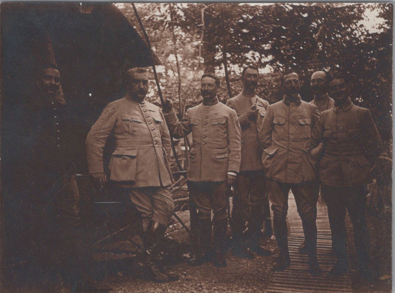 6 photos d'un état major en campagne avec généraux 11x8 cm