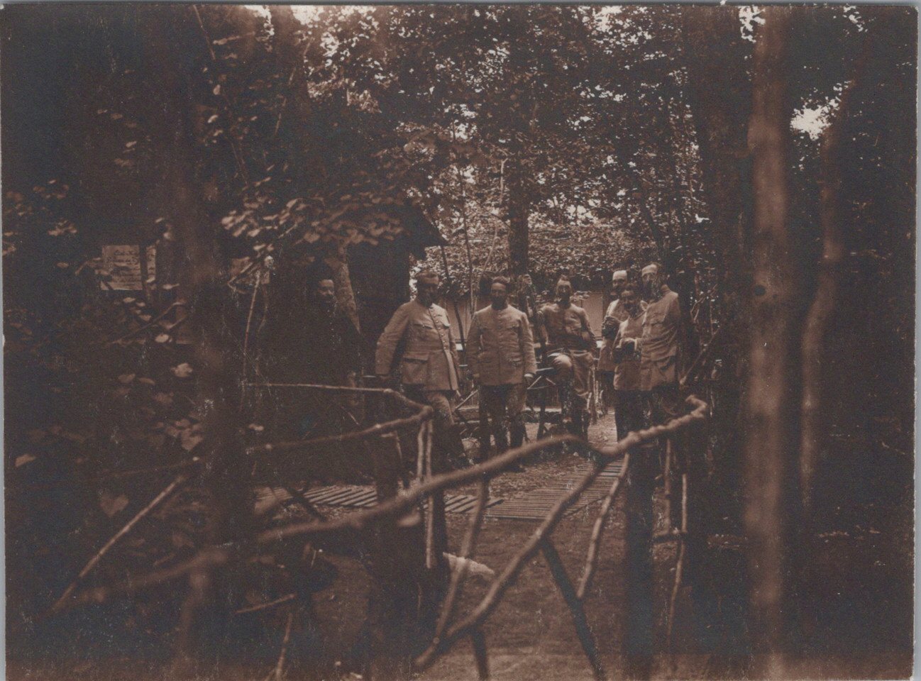 6 photos d'un état major en campagne avec généraux 11x8 cm