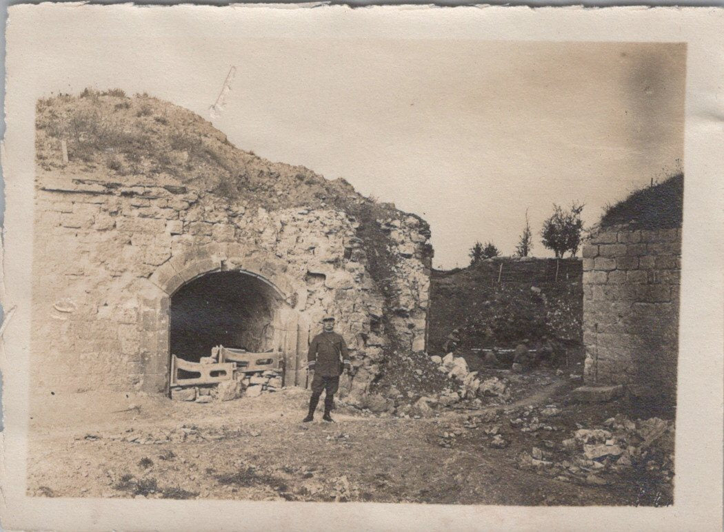 2 photos fort des Paroches avec officiers Saint Mihiel 9x6,5 cm