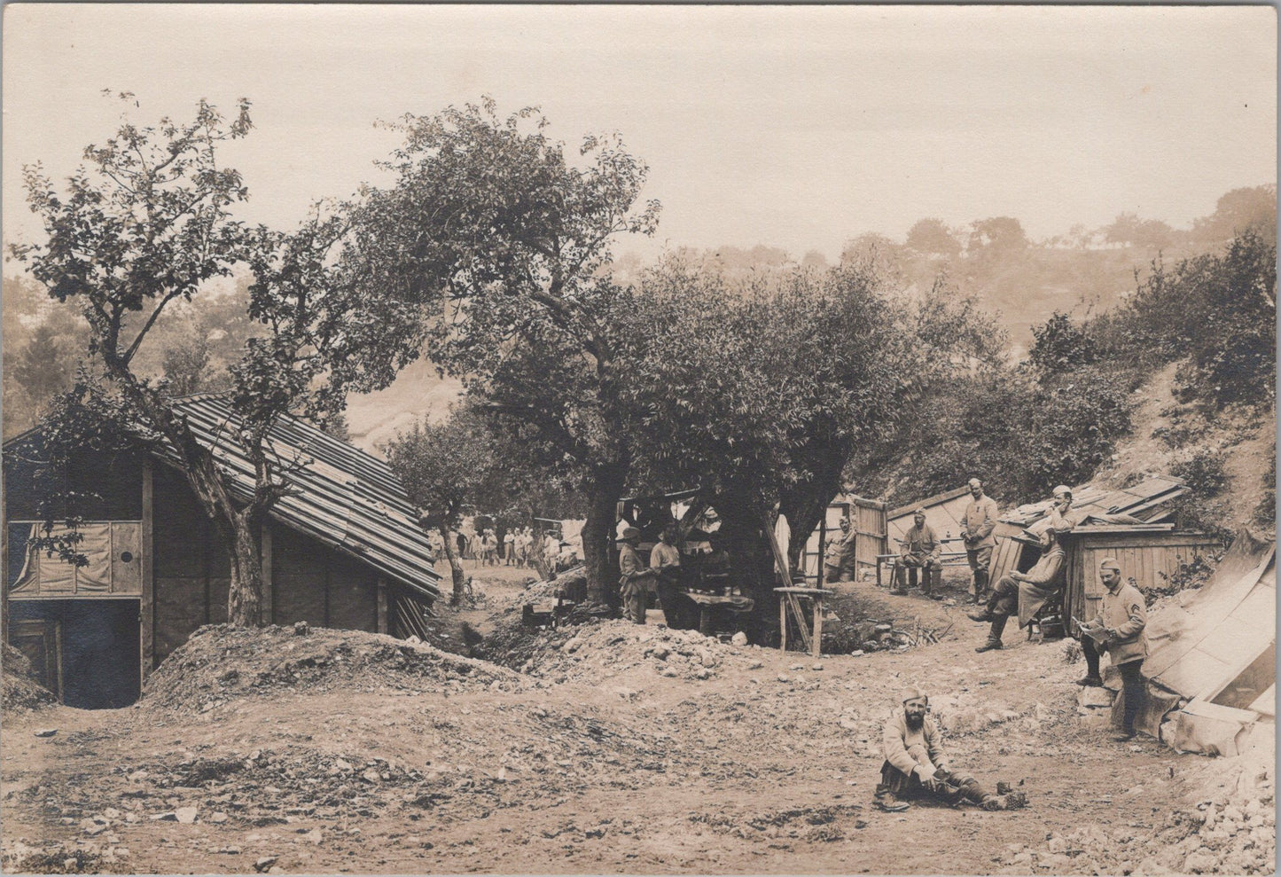 grande photo campement Brabant en Argonne 1914-18 17x12 cm