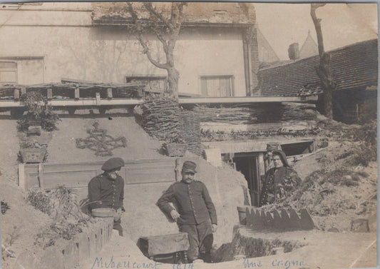 photo abri des servants de crapouillots à Lihons 9°RAP 1914-18 11 x 7,5 cm