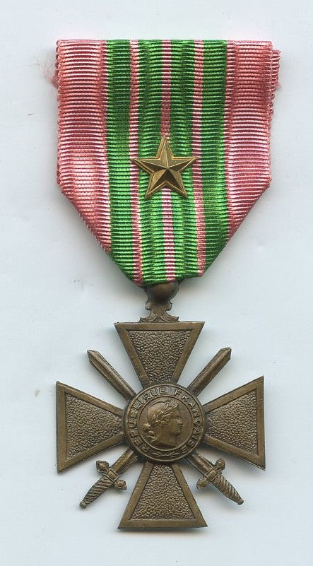 croix de guerre 1939, fabrication uniface avec cercle en creux au dos, 1 citation