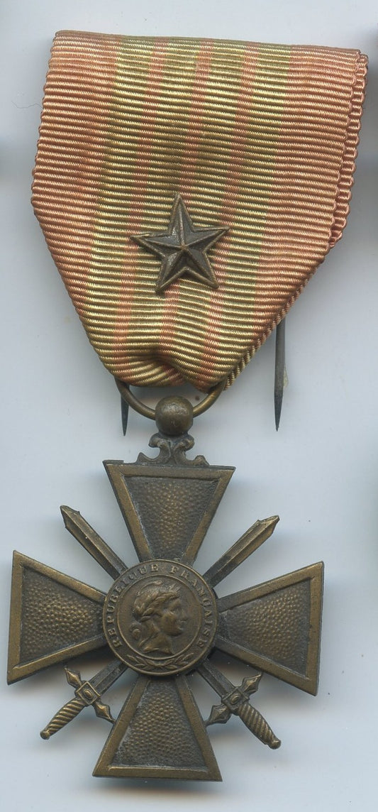 croix de guerre millésime 1939-1945 pur jus