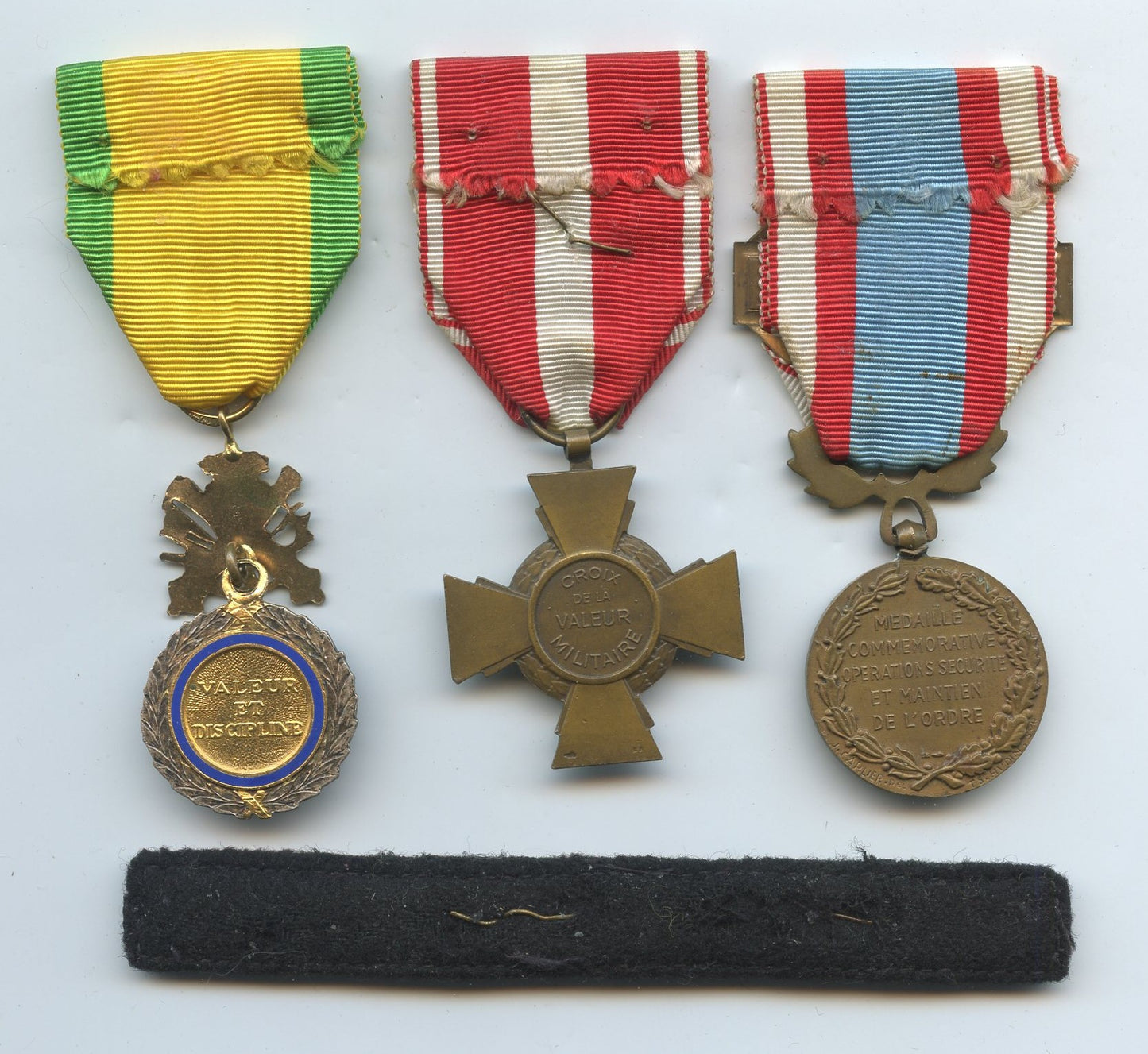 lot de 3 décorations d'un ancien d'Algérie