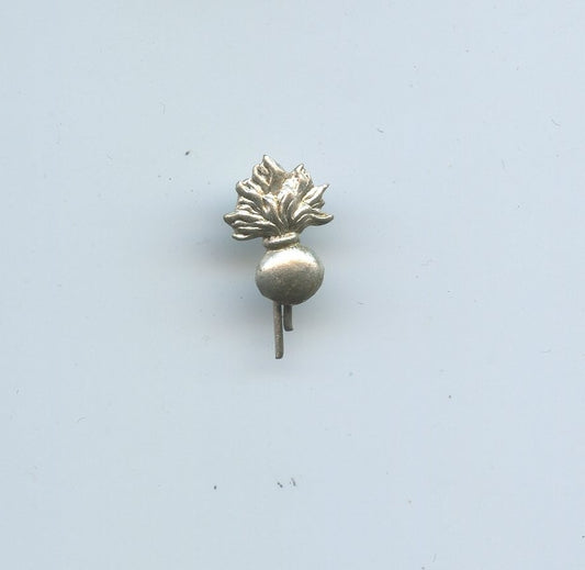 grenade argentée pour médaille de la gendarmerie 15x10 mm