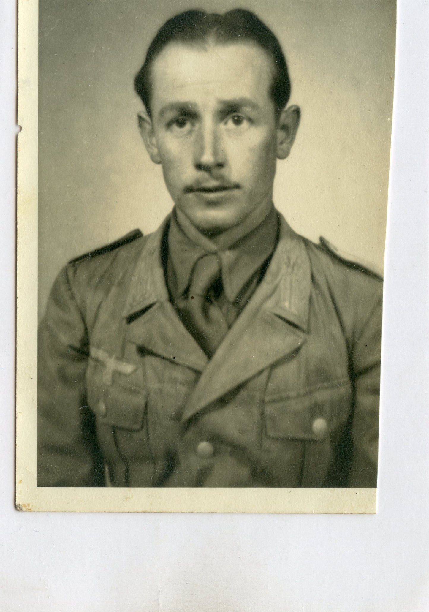 photo d'un soldat allemand en tenue tropicale 1939-45