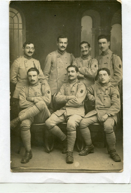 carte photo d'un groupe de poilus musiciens du 52° colonial 1914-1918