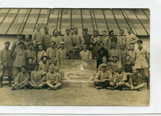 carte photo d'un groupe de poilus des chars de combat cours 262 "tankers" 1914-18