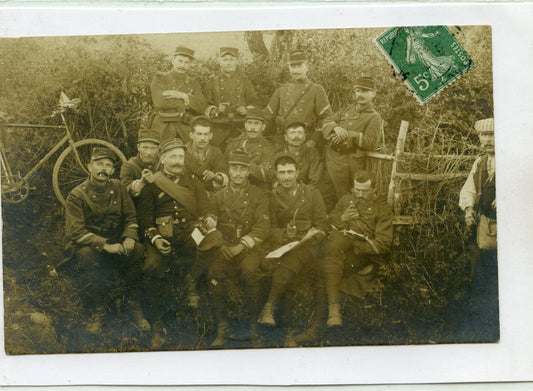 carte photo d'un groupe de commandement du 30° rgt d'infanterie Annecy 1909 manœuvres à Thiel