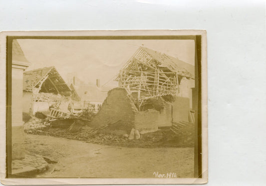 photo d'une maison détruite, légende intéressante, poilus ayant eu de la chance, 1914-1918 2 x 9 cm