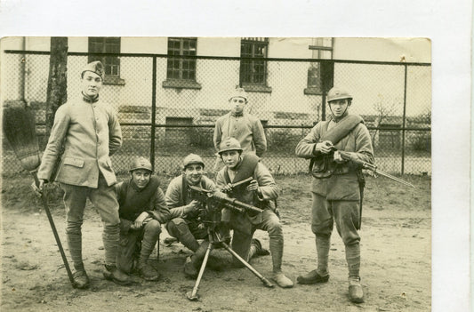 carte photo de mitrailleurs du 146° rgt d'infanterie années 20 mitrailleuse saint Etienne