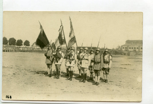 carte photo des drapeaux du 23°RI années 20