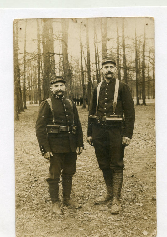 carte photo de deux poilus du 34° territorial tenue erzats 1914-1918