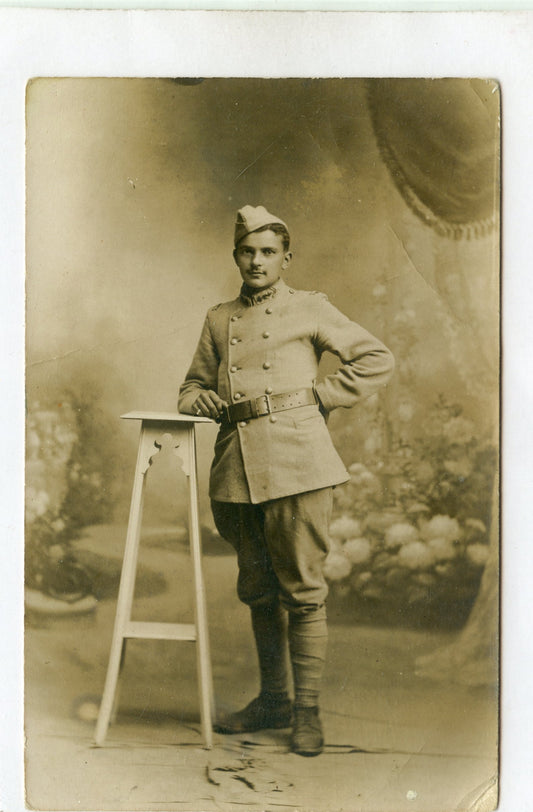 carte photo d'un poilu du 4° régiment d'infanterie coloniale 1918