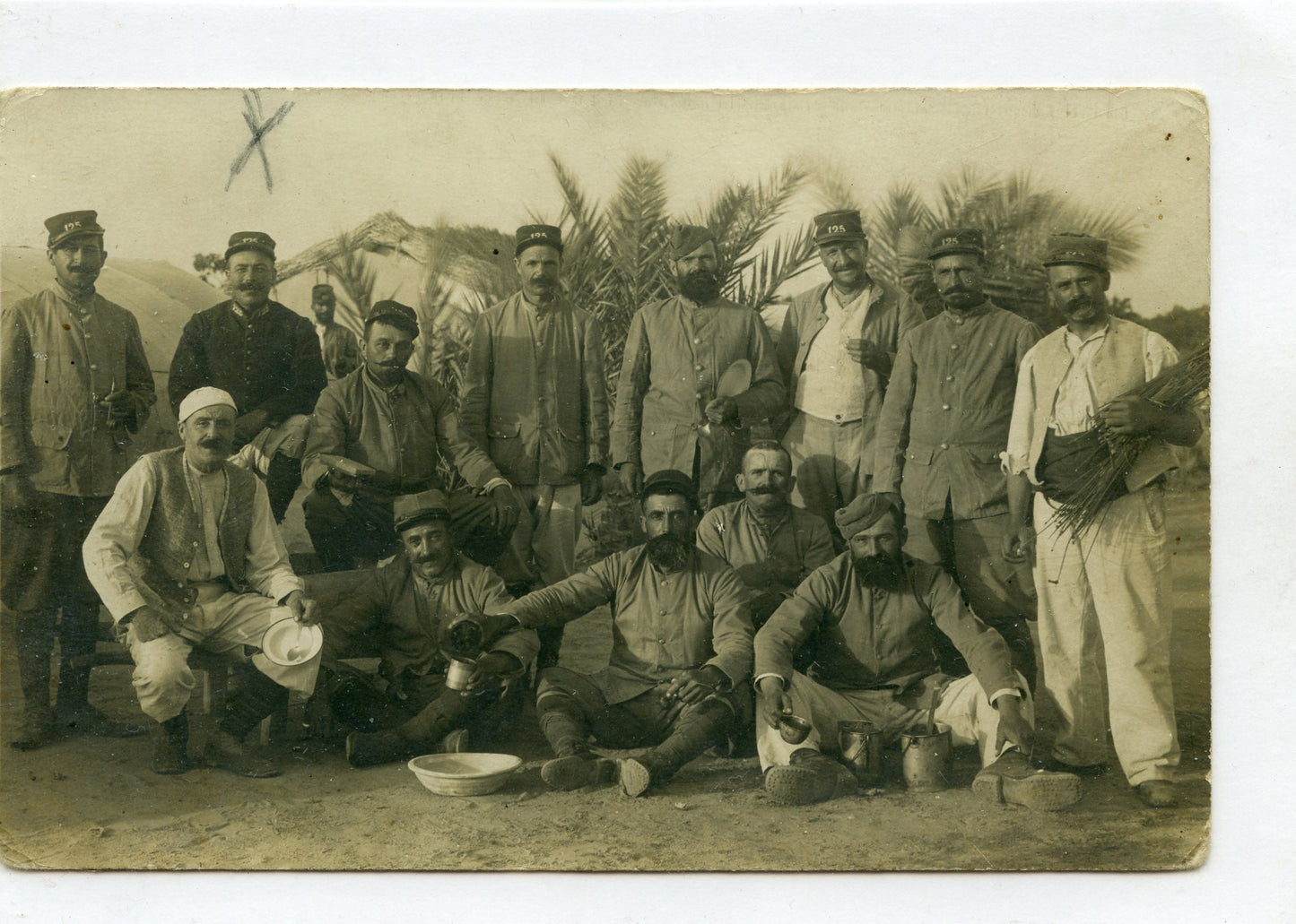 carte photo poilus du 125° rgt territorial Narbonne en Tunisie 1914-1918