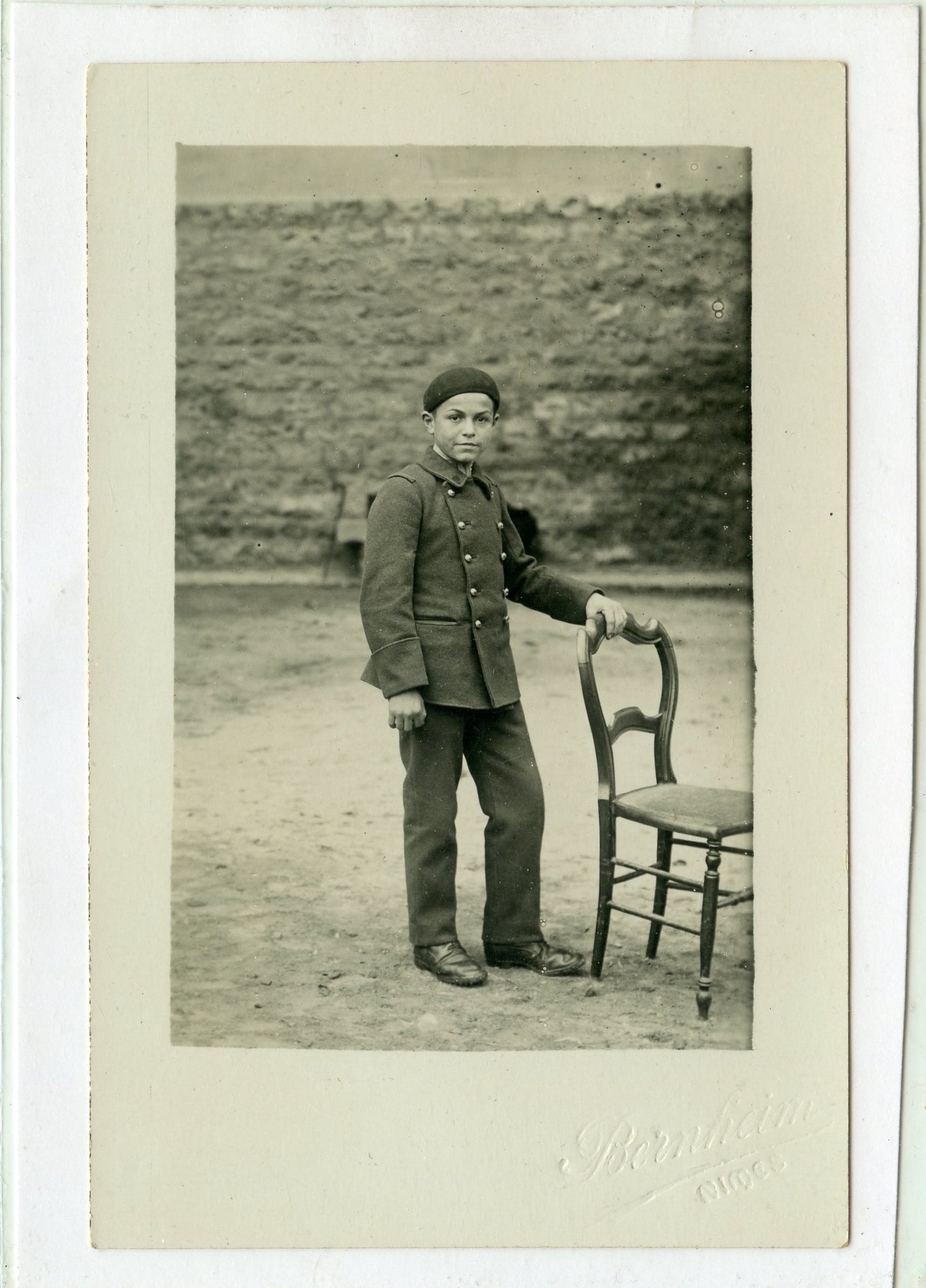 photo d'un jeune enfant de troupe années 30, né en 1918