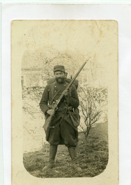 carte photo d'un poilu tout équipé 1914-15 pas de numéro visible 1914-1918